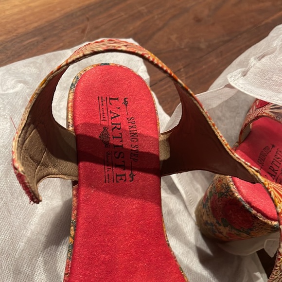 L’ARTISTE never worn in the box - Picture 1 of 7